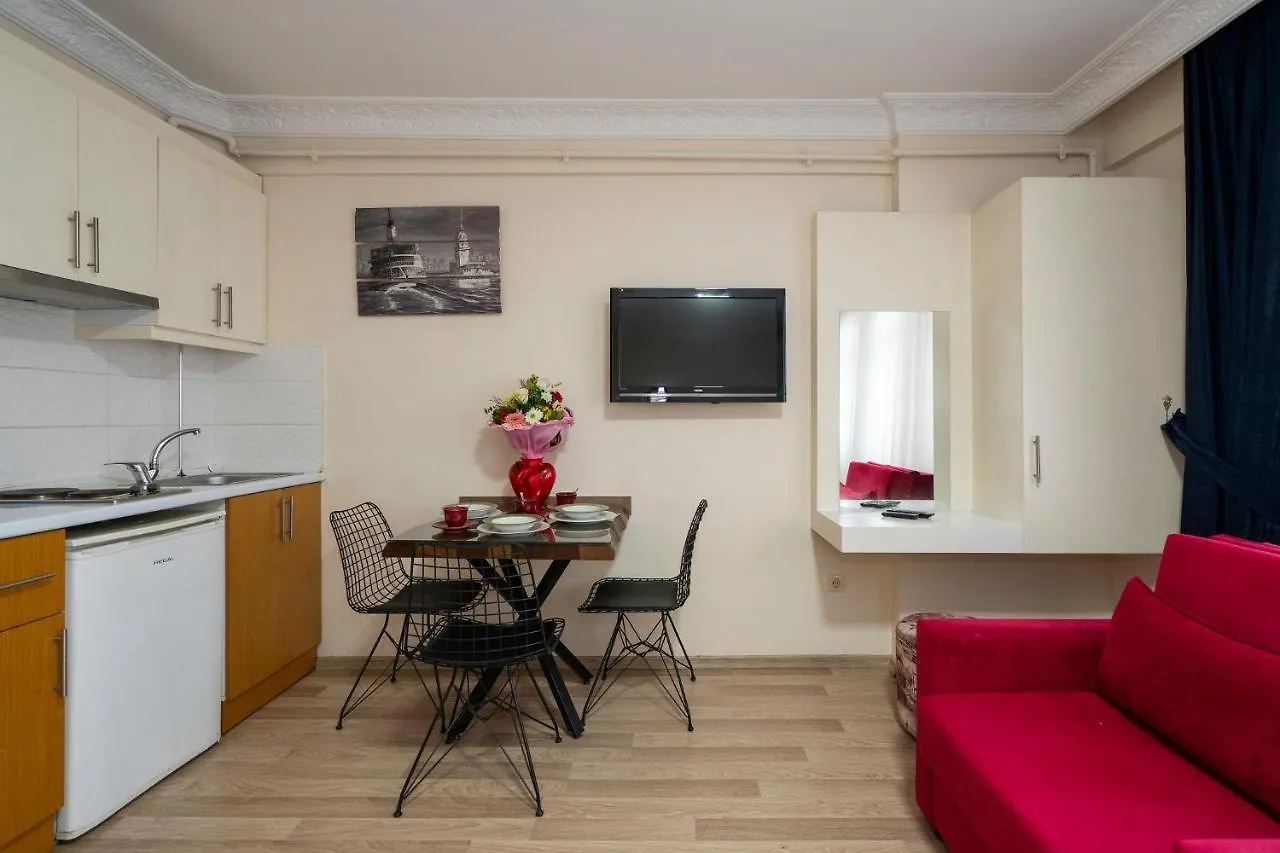 לינה וארוחת בוקר איסטמבול Taksim Fidan Suite